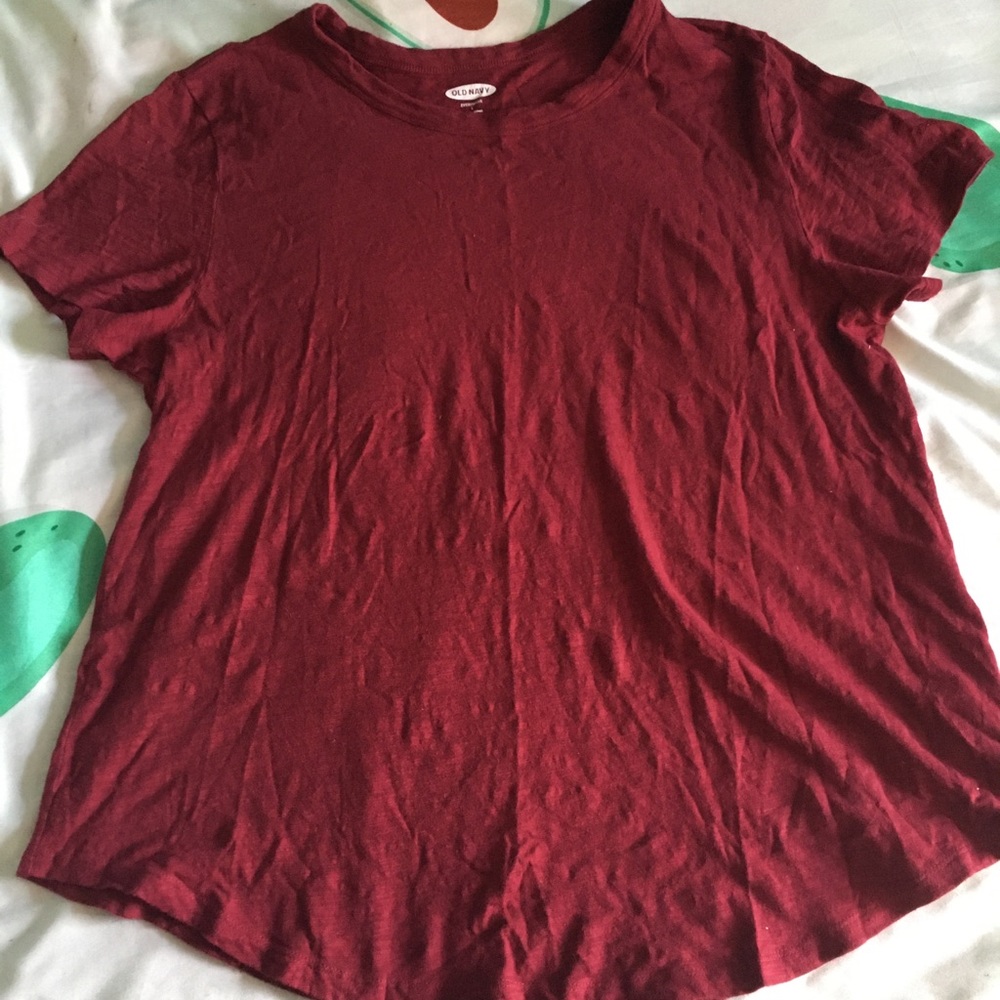 Old navy maroon shirt